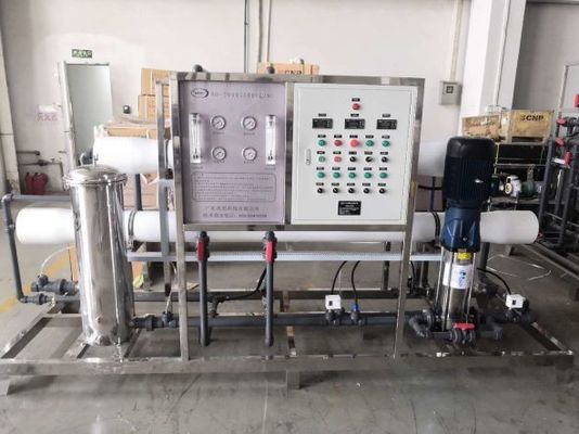 Mesin Pengolahan Air Reverse Osmosis 220V Industri Presisi