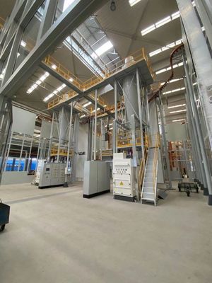 Profil Aluminium Vertikal Garis Pelapis Serbuk Industri Otomatis