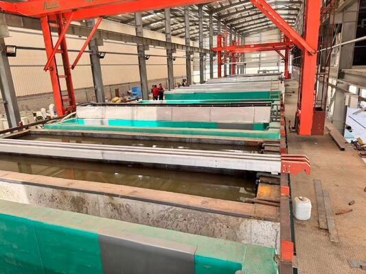 Harga bagus 650 Ton/bulan Jalur Anodisasi Aluminium Otomatis dengan Ketebalan Film 8-12μm dan Panjang Profil Maksimum 6500mm on line