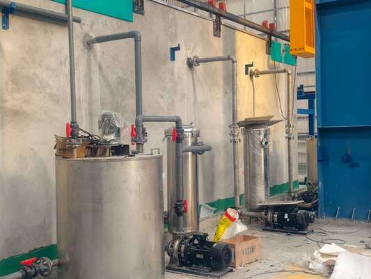 Harga bagus Lini Produksi Anodisasi Manual 1000 Ton/bulan dengan Ketebalan Film 8-12 mikron dan Panjang Profil Maksimum 6500mm on line