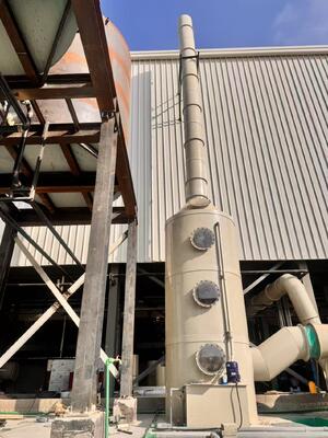 Harga bagus Lini Produksi Anodizing Vertikal Otomatis 300 Ton / Bulan Kapasitas yang dapat disesuaikan dengan Ketebalan Film 10 ~ 12μm On line
